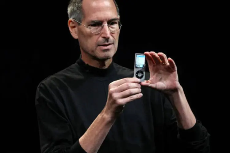Empresa de Taiwan usa comediante para imitar Steve Jobs na apresentação de tablet com Android. (Getty Images)