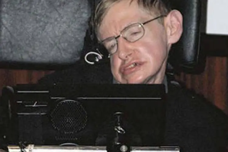 A vaga de trabalho com Hawking requer alguém com facilidade para aprender e operar aplicativos (Wikimedia Commons)