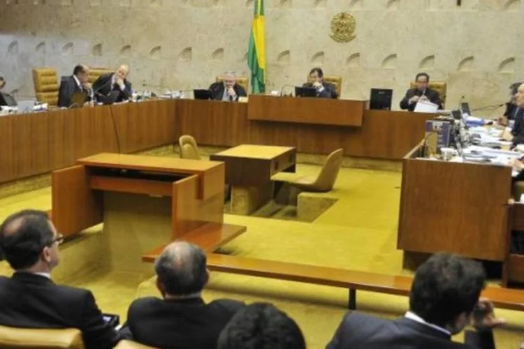 STF: Ayres Britto foi o relator das duas questões de ordem e pediu que ambas fossem indeferidas (José Cruz/ABr)