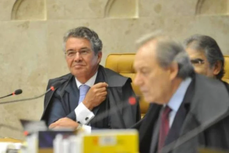 STF julga processo: cronograma adotado por Lewandowski na liberação de seu voto-revisor indica que o ministro "mergulhou" no processo (Elza Fiúza/ABr)