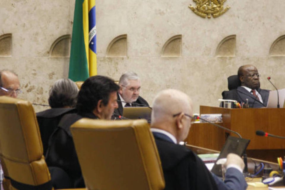 STF retoma análise dos recursos dos réus do mensalão