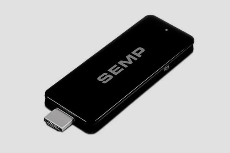 
	O Stick PC tem tamanho parecido com o de um pen-drive
 (Divulgação)