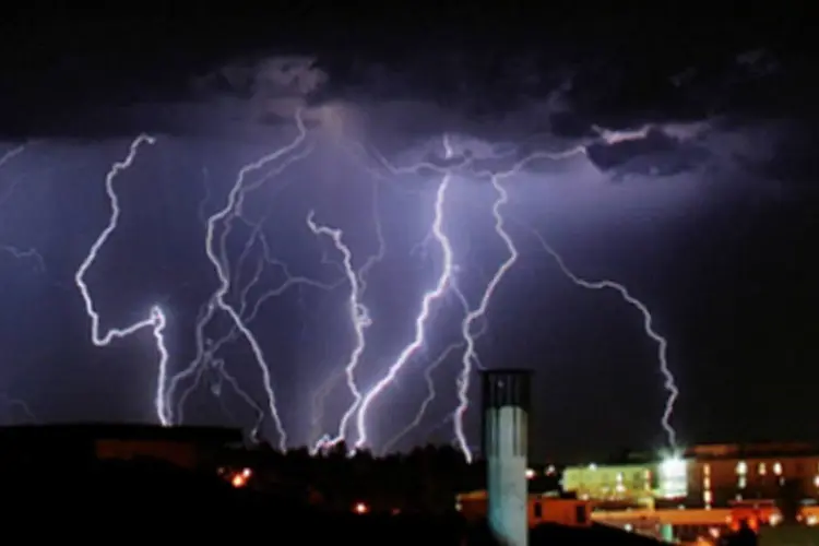 Tempestade à vista: ONU alerta para falta de ações contra mudanças no clima (.)