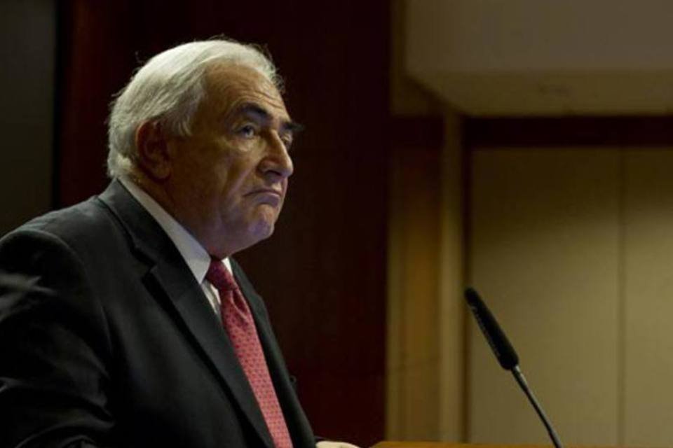 Strauss-Kahn avisou esposa sobre 'problema grave' antes da prisão
