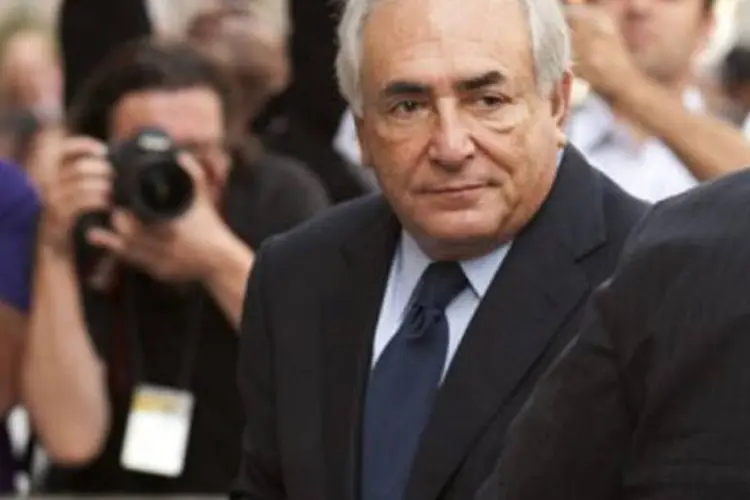 Após a curta audiência, Strauss-Kahn deixou o tribunal com destino ao apartamento onde cumpre prisão domiciliar (Don Emmert/AFP)
