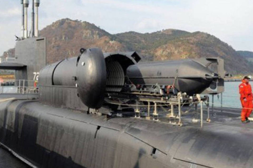 Incêndio em submarino nuclear americano deixa 7 feridos