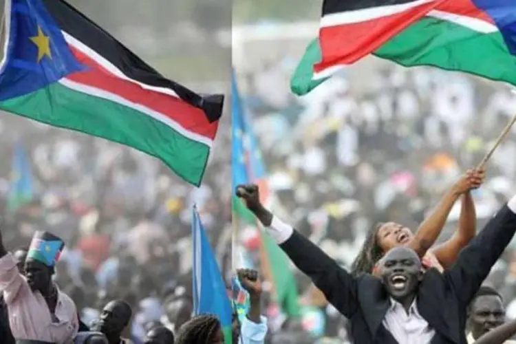 No sábado, o Sudão do Sul declarou sua independência após quase 50 anos de guerra com o Sudão e milhões de mortes (Roberto Schmidt/AFP)