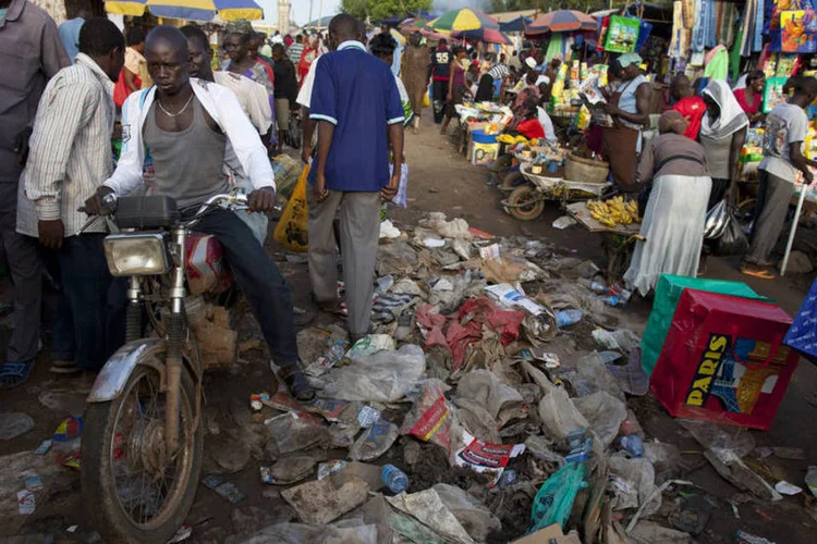 A vida em Juba, capital do Sudão do Sul: investigação da União Africana revelou os horrores vividos pela população desde que a guerra civil estourou em dezembro de 2013 (Paula Bronstein/Getty Images)