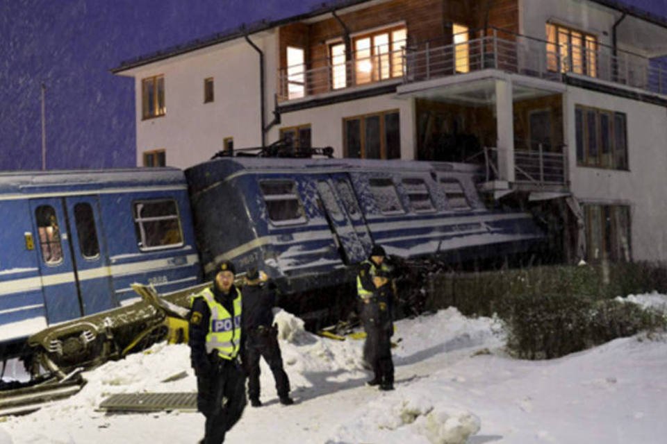 Mulher rouba trem e invade casa na Suécia