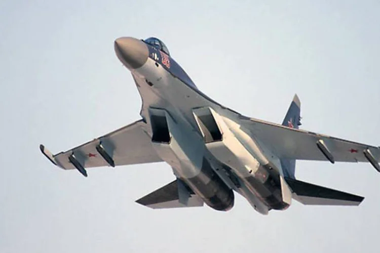 
	Jato Sukhoi: jato fazia parte de uma a&ccedil;&atilde;o de ataque a&eacute;reo contra militantes do Estado Isl&acirc;mico
 (Divulgação)