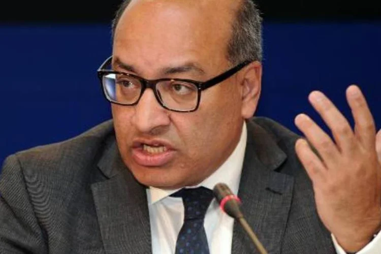 Presidente do Banco Europeu para a Reconstrução e Desenvolvimento, Suma Chakrabarti, fala sobre situação na Ucrânia (Vano Shlamov/AFP)