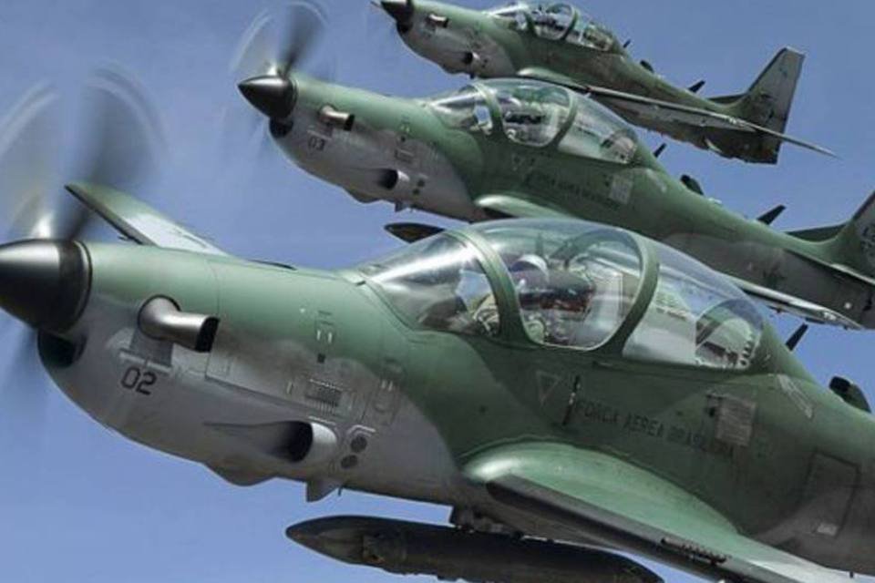 Embraer diz estar pronta para montar Super Tucano nos EUA