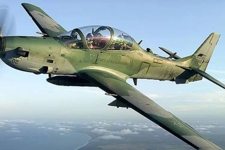 O Super Tucano A-29 foi desenvolvido para missões de contra-insurgência e atualmente é usado por cinco forças aéreas (Divulgação/Embraer)