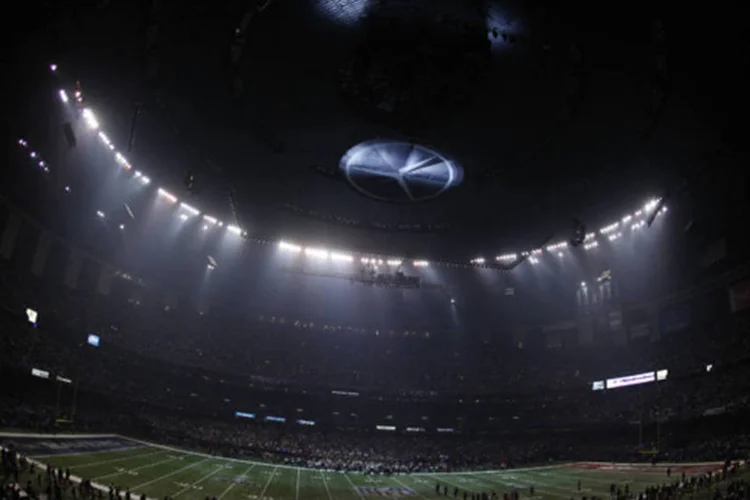 
	Apag&atilde;o no Est&aacute;dio Superdome: incidente ocorreu no intervalo do jogo, logo ap&oacute;s a apresenta&ccedil;&atilde;o da cantora Beyonc&eacute;
 (Jonathan Bachman/Reuters)