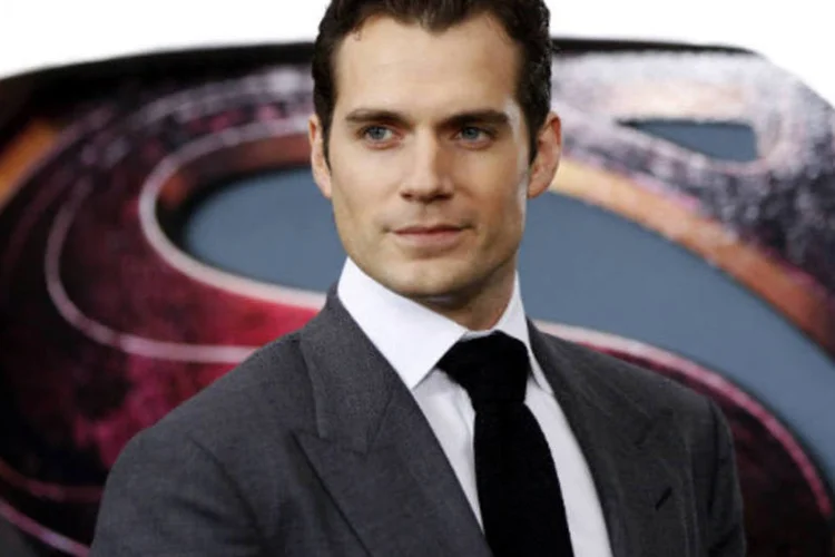 Superman: o ator Henry Cavill chega para a estreia mundial do filme "Man of Steel", em Nova York (REUTERS / Lucas Jackson)