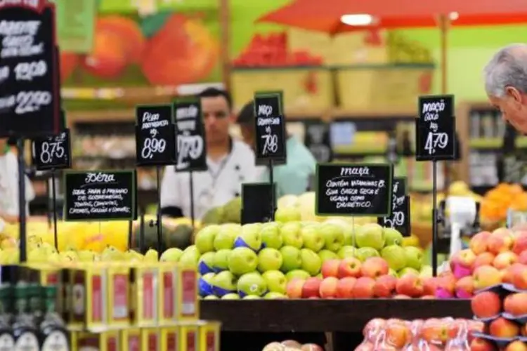 Alimentação ainda é um dos itens que continuam alavancando a inflação em São Paulo (Germano Luders/EXAME)