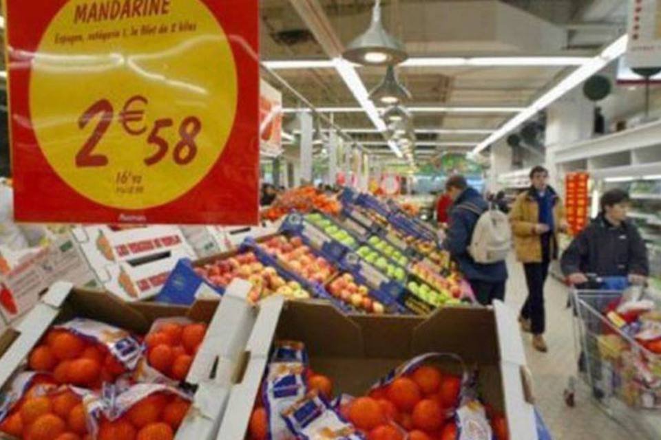 Zona do euro volta a ter deflação e cresce pressão sobre BCE