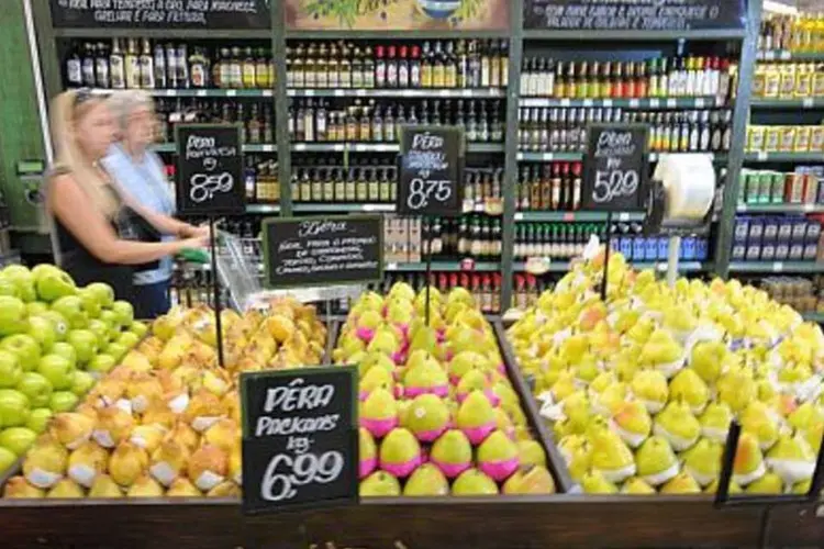A Abras projeta que o volume comercializado nos supermercados encerre o ano com um avanço na faixa de 6% a 6,5%  (.)