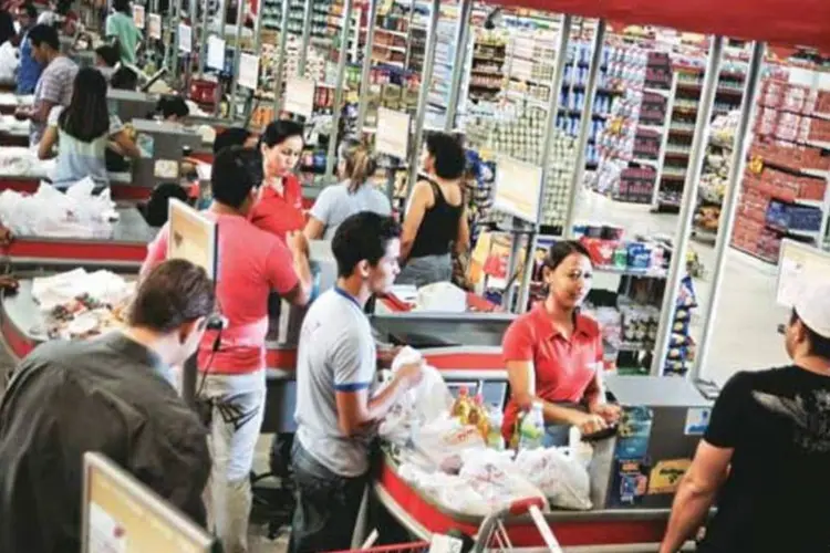
	Supermercado em Parauapebas: para a&nbsp;presidente&nbsp;do Ipea, Vanessa Corr&ecirc;a, a redu&ccedil;&atilde;o de um m&ecirc;s para o outro foi pequena e n&atilde;o indica uma piora da avalia&ccedil;&atilde;o
 (Cristiano Mariz/EXAME.com)