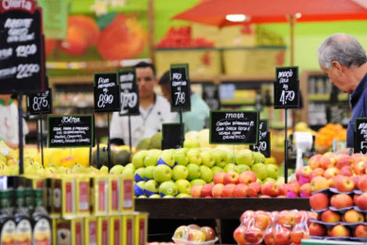 IPC-Fipe: alimentação foi um dos setores que ganharam força na primeira prévia de janeiro (Germano Lüders/Exame)
