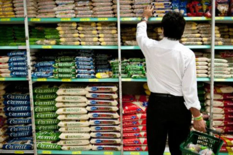
	Supermercado: o IPC-Fipe mede as varia&ccedil;&otilde;es quadrissemanais dos pre&ccedil;os &agrave;s fam&iacute;lias paulistanas com renda mensal entre 1 e 10 sal&aacute;rios m&iacute;nimos
 (Agência Brasil/ Marcelo Camargo)