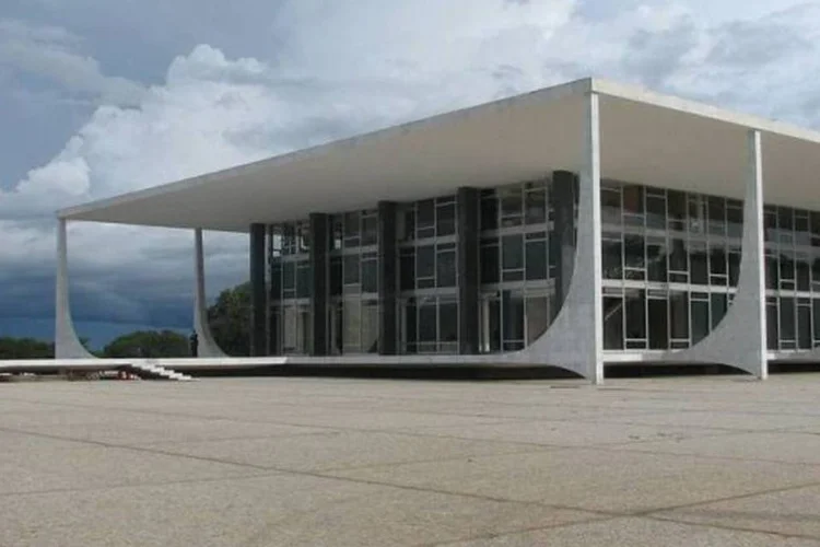 Movimentações suspeitas de servidores do Judiciário vieram à tona quando a corregedora-geral do CNJ, Eliana Calmon, enviou ao STF informações que recebeu do Coaf (Xenia Antunes/Wikimedia Commons)