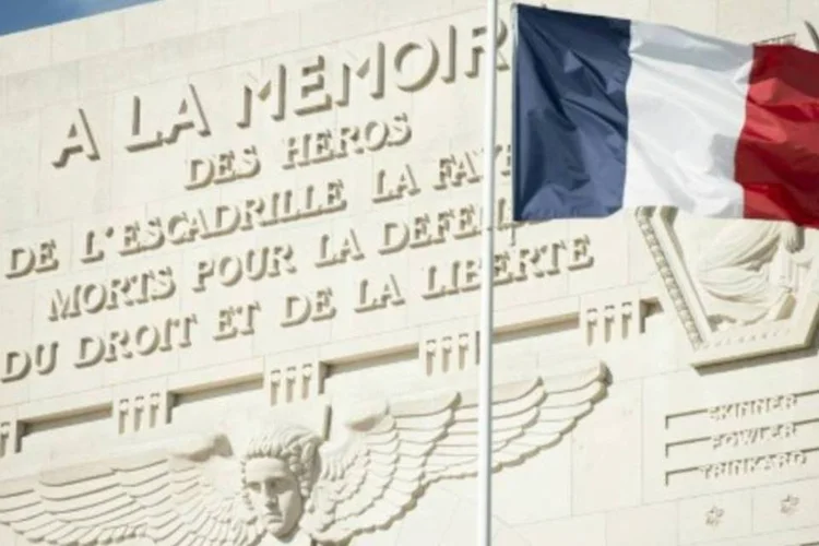 
	Fran&ccedil;a: autoridades do pa&iacute;s acreditam que ele planejava uma &quot;a&ccedil;&atilde;o violenta&quot; contra turistas americanos e russos
 ( Elliott Verdier / AFP Arquivos)