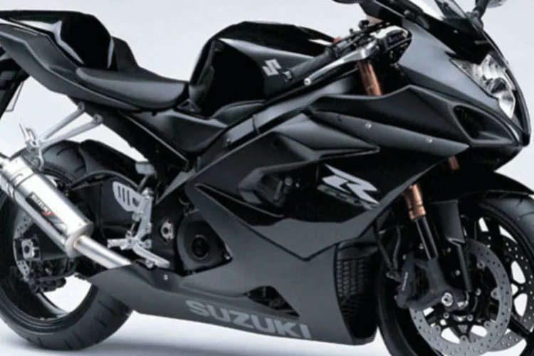 A Suzuki disponibilizou o telefone 0800-707-8020 para mais esclarecimentos (Divulgação)