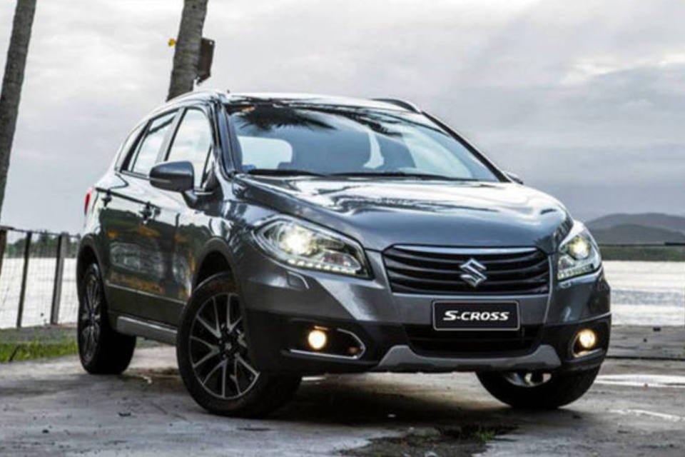 Suzuki S-Cross chega por R$ 74.900