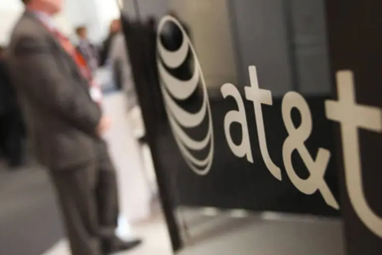 
	Estande da AT&amp;T na Mobile World Congress em Barcelona, Espanha
 (Chris Ratcliffe/Bloomberg)