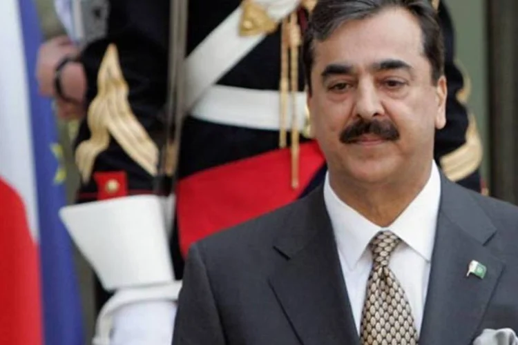 O primeiro-ministro paquistanês, Yousuf Raza Gillani, disse que "as acusações de cumplicidade ou incompetência" são "absurdas" (Franck Prevel/Getty Images)