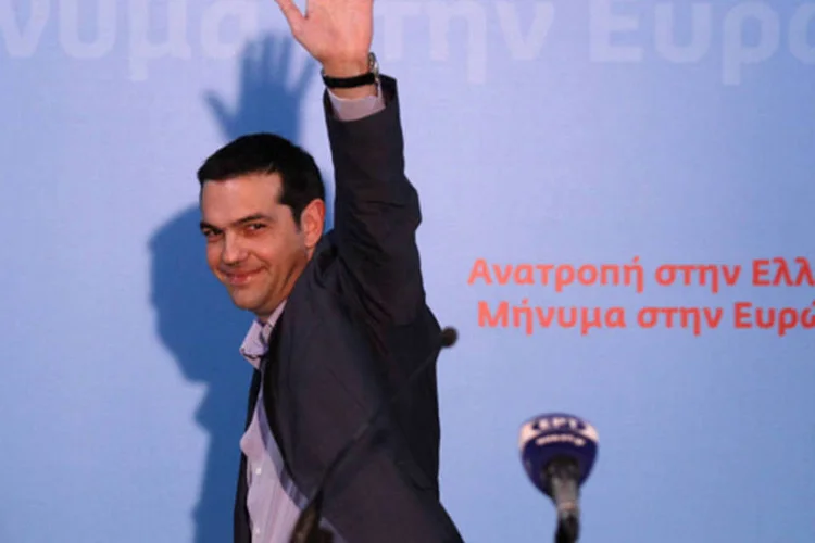 "Assegurei ao presidente do Nova Democracia (Antonis Samaras) que vamos controlar o governo em cada um de seus passos", disse Alexis Tsipras (Oli Scarff/Getty Images)