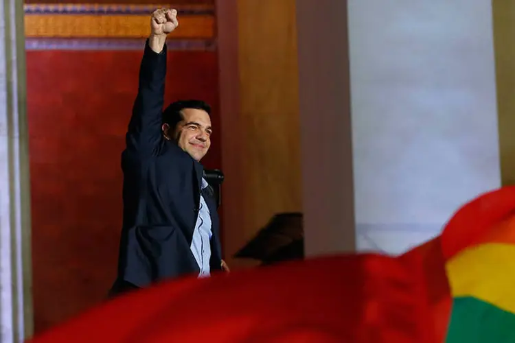 
	Alexis Tsipras: l&iacute;der esquerdista e seus ministros invocaram os crimes de guerra nazistas como parte de sua ofensiva para renegociar os termos do resgate financeiro
 (REUTERS/Marko Djurica)