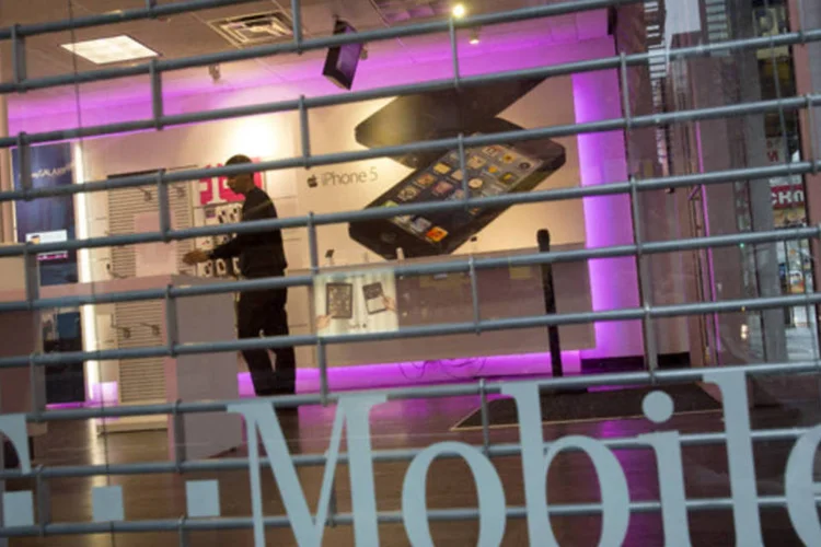 
	T-Mobile: novas ofertas estar&atilde;o dispon&iacute;veis para consumidores em roaming em cerca de 115 pa&iacute;ses a partir de 31 de outubro
 (Bloomberg)
