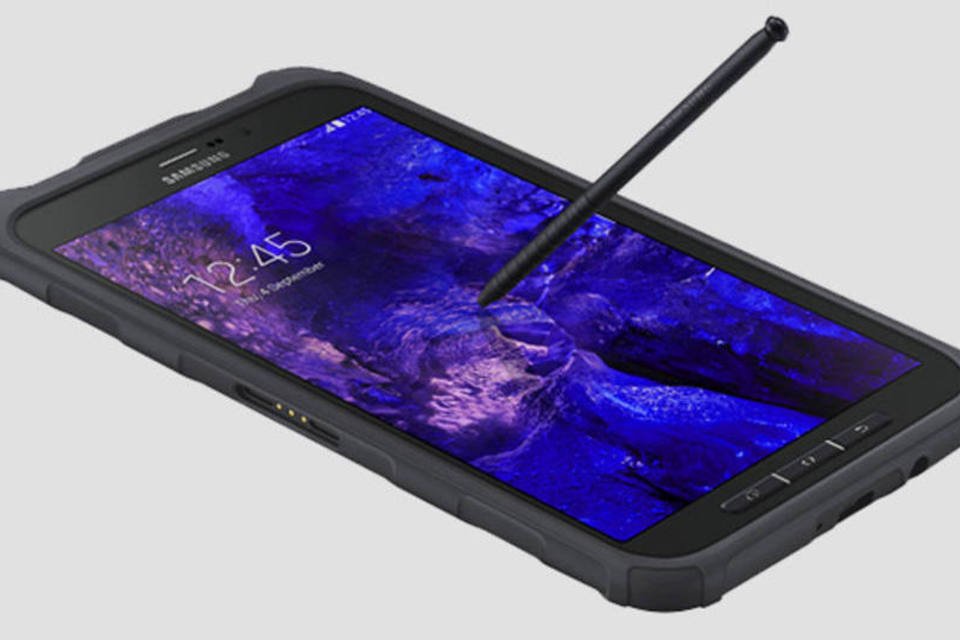 Tablet Galaxy Tab Active resiste a queda de até 1,2 metro