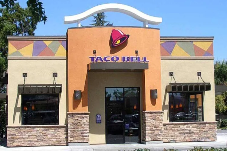 
	Taco Bell: ainda sem dizer qual ser&aacute; a novidade, o restaurante j&aacute; est&aacute; aceitando pedidos de pr&eacute;-venda
 (Wikimedia Commons)
