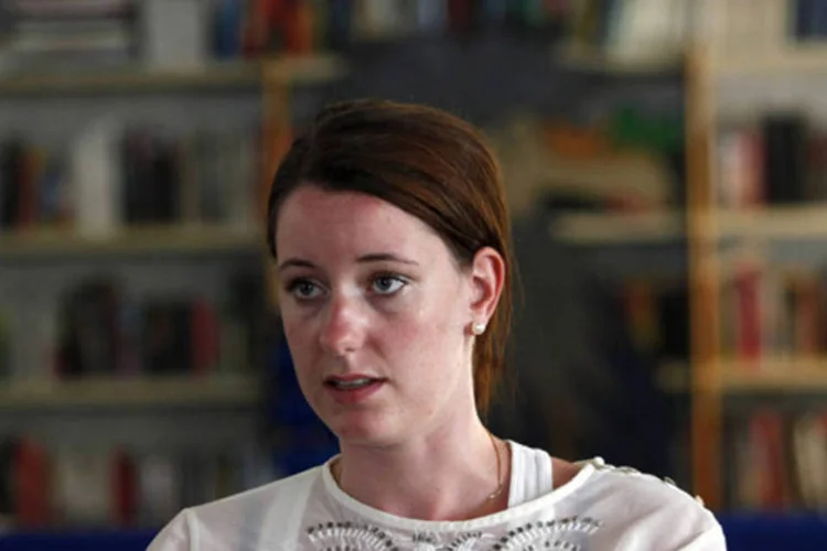 
	Marte Deborah Dalelv, de 24 anos, condenada em Dubai ap&oacute;s den&uacute;ncia de estupro: caso suscitou onda de indigna&ccedil;&atilde;o na Noruega e levou governo a intervir para conseguir solu&ccedil;&atilde;o diplom&aacute;tica
 (Jumana El Heloueh/Reuters)