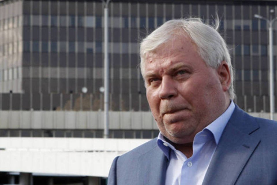 Snowden vazou segredos antes de pouso em Moscou, diz Anatoli