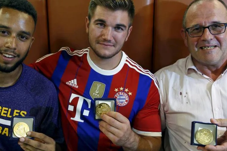
	Alek Skarlatos, Spencer Stone e Anthony Sadler: eles impediram um massacre no trem entre Amsterd&atilde; e Paris
 (Reuters)