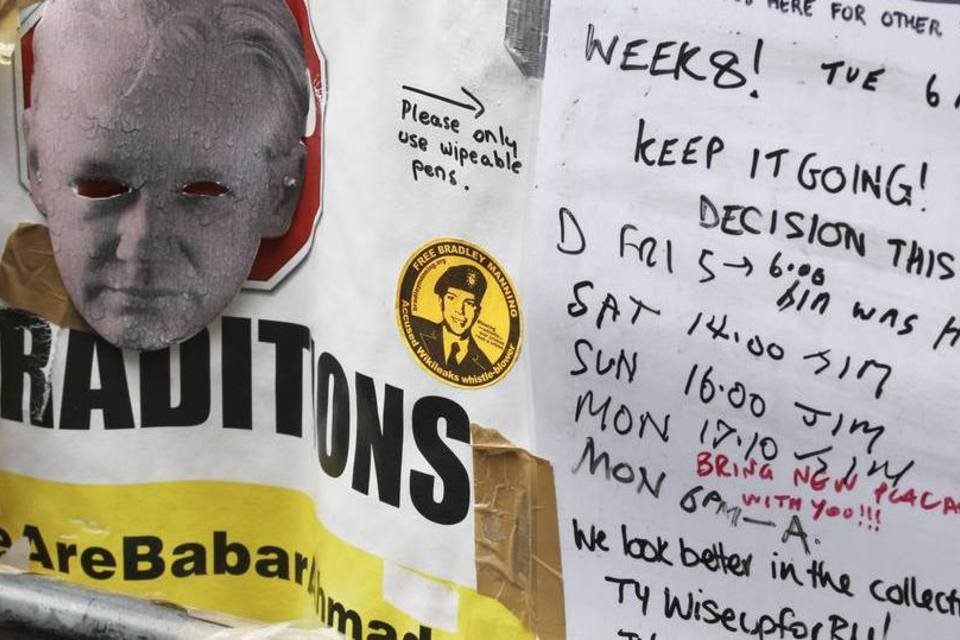 Ativistas agradecem ao Equador por asilo a Assange
