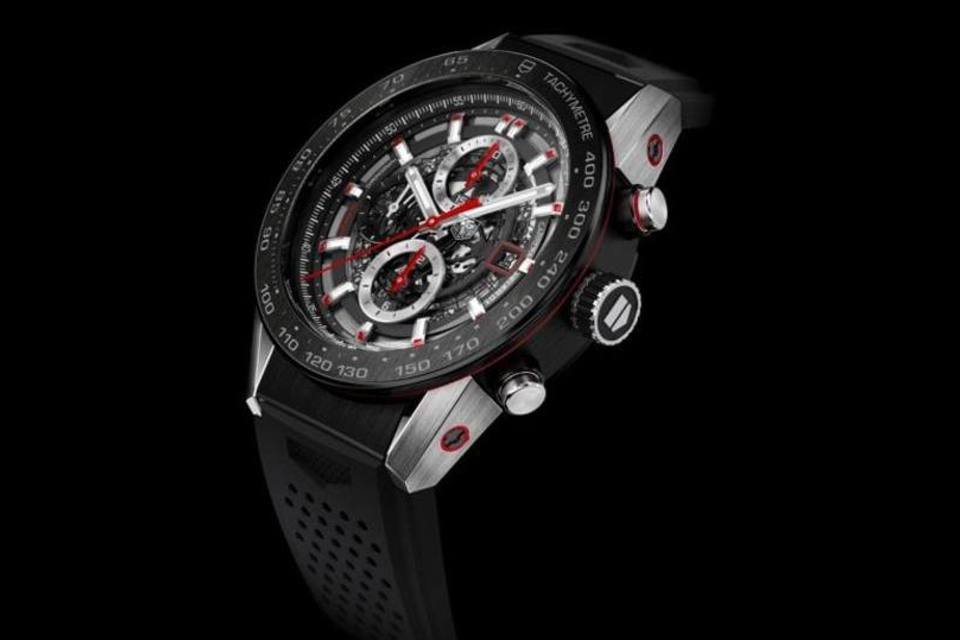 TAG Heuer lança novo Carrera Heuer 01