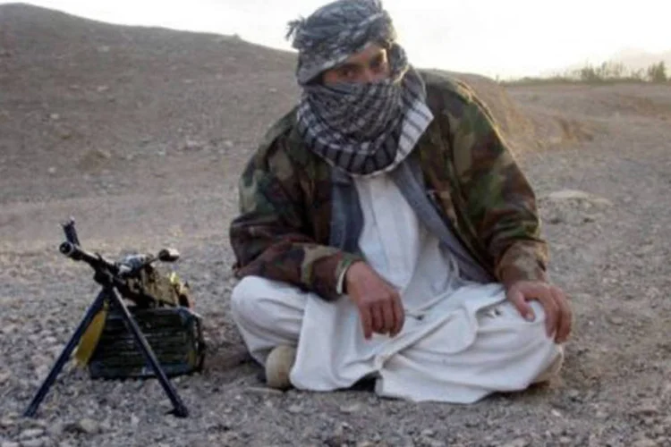 
	Militante talib&atilde; &eacute; visto na prov&iacute;ncia afeg&atilde; de Wardak: Paquist&atilde;o &eacute; considerado essencial para os esfor&ccedil;os dos Estados Unidos de promover a paz no Afeganist&atilde;o
 (AFP/AFP)