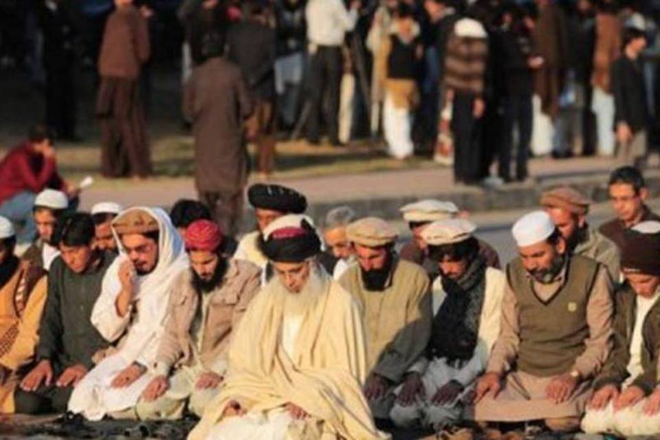 Talibãs paquistaneses prometem vingar a morte de Bin Laden