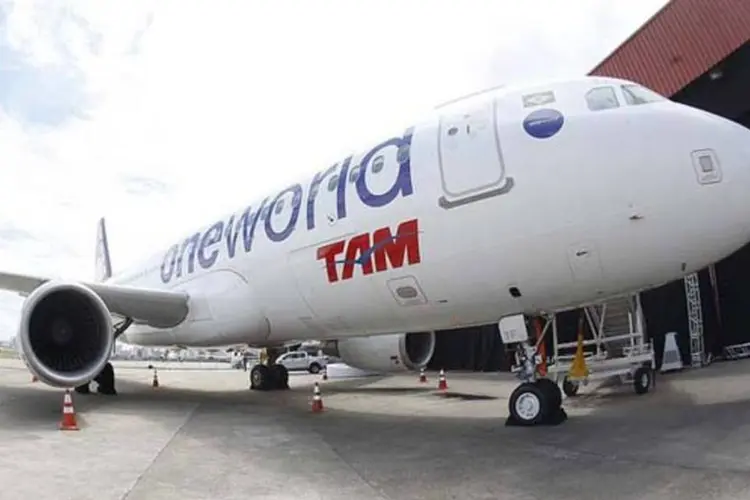 Avião TAM oneworld: ingresso na nova aliança não alterará a pontuação acumulada pelos clientes TAM Fidelidade (Divulgação/TAM)