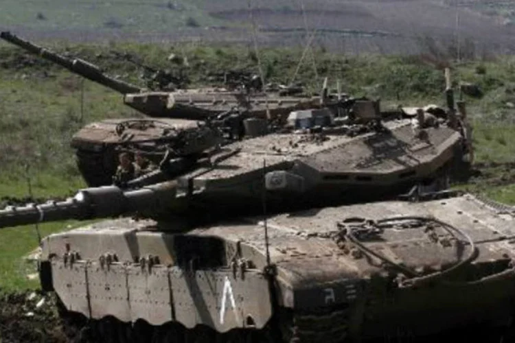 Colinas de Golã: tropas da Força de Defesa de Israel estão em alerta máximo para um ataque (Jalaa Marey/AFP)