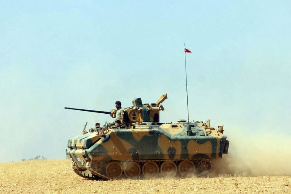 Turquia não dá sinais de frear campanha na Síria