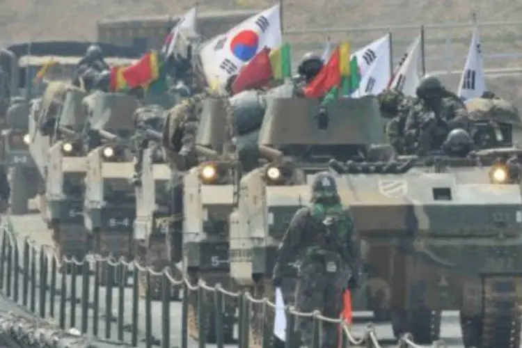 
	Tanques de Guerra da Coreia do Norte: todas as unidades do Ex&eacute;rcito Popular norte-coreano&nbsp;&quot;receberam a ordem de emerg&ecirc;ncia do comando supremo&quot;
 (AFP)