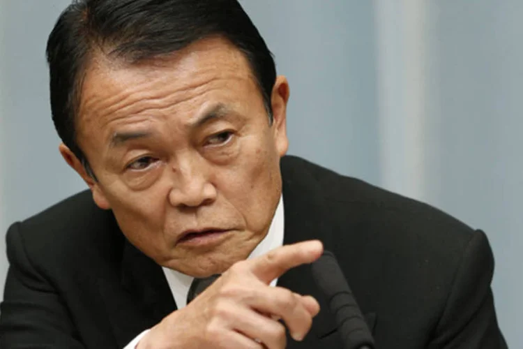 
	Taro Aso: &quot;Os EUA deveriam trabalhar para tornar o d&oacute;lar mais forte&quot;, disse o ministro das Finan&ccedil;as do Jap&atilde;o
 (Kim Kyung-Hoon/Reuters)