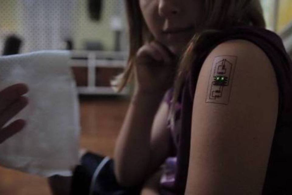 Criada tatuagem que monitora temperatura e funciona como GPS