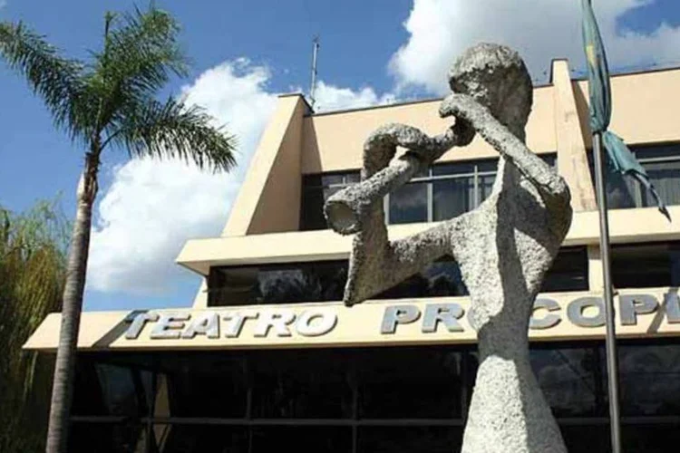 
	Tatu&iacute;, SP: prefeitura alega que aumento &eacute; decorrente de atualiza&ccedil;&atilde;o na planta gen&eacute;rica de valores dos im&oacute;veis, que serve como base para a fixa&ccedil;&atilde;o do imposto
 (Wikimedia Commons)
